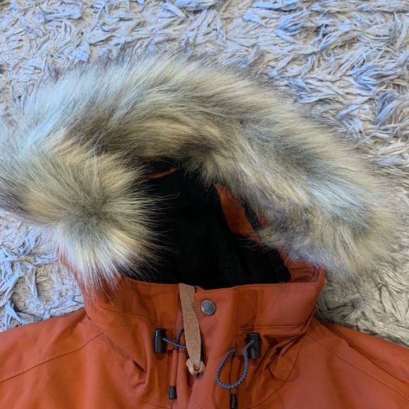 FJALLRAVEN MENS NWT NUUK JACKET. Size MEDIUM - Picture 10 of 16